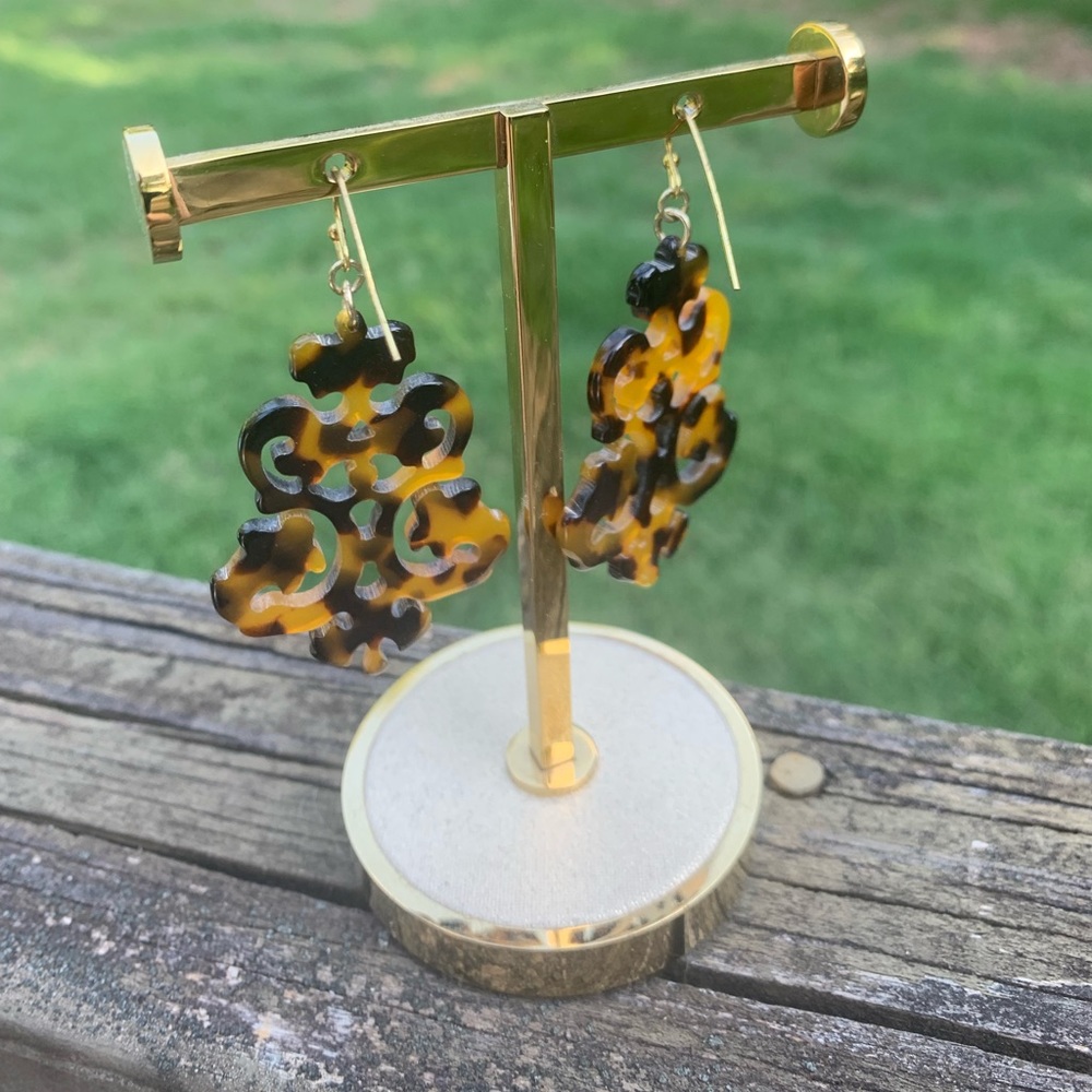 🐢 Faux Tortoise Plastic Chandelier Dangle Earrings🐢 - Picture 5 of 6